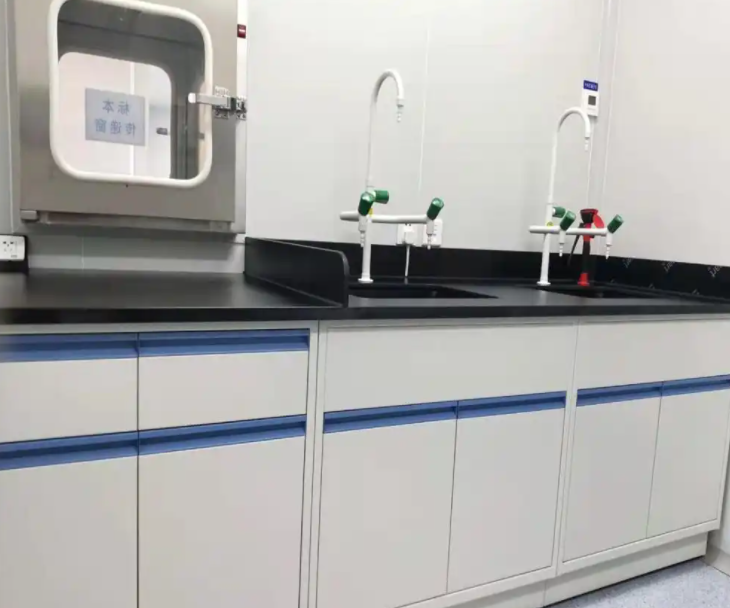 實驗室給、排水系統配置標準